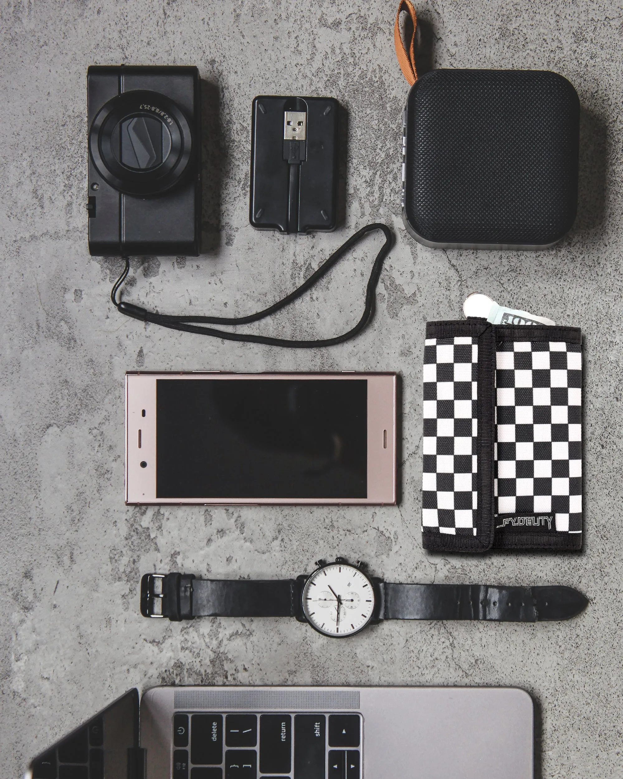 80's Wallet | Bi-Fold RFID | Recycled | Indy Check Black & White