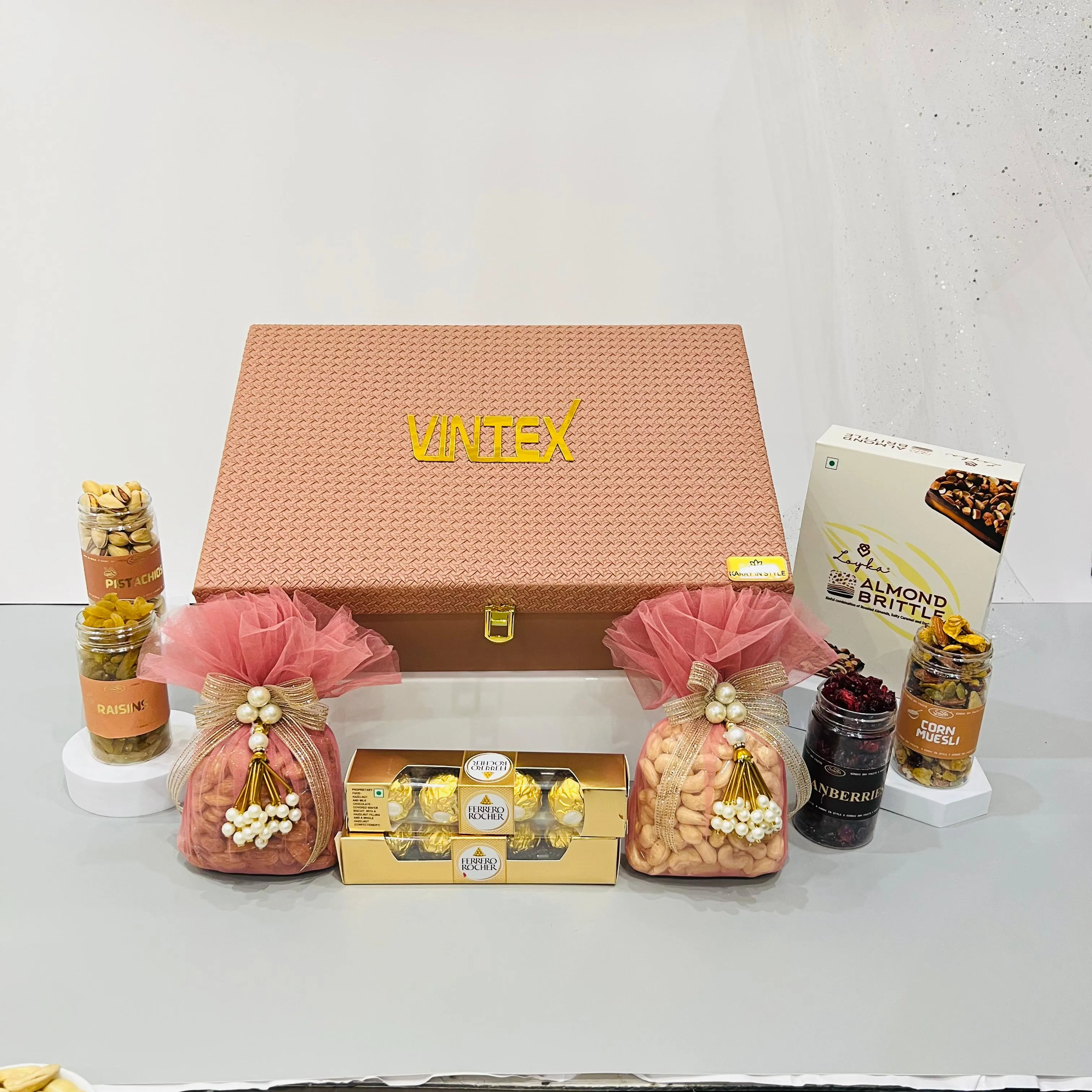 Premium Gift Hamper Containing Dry Fruits